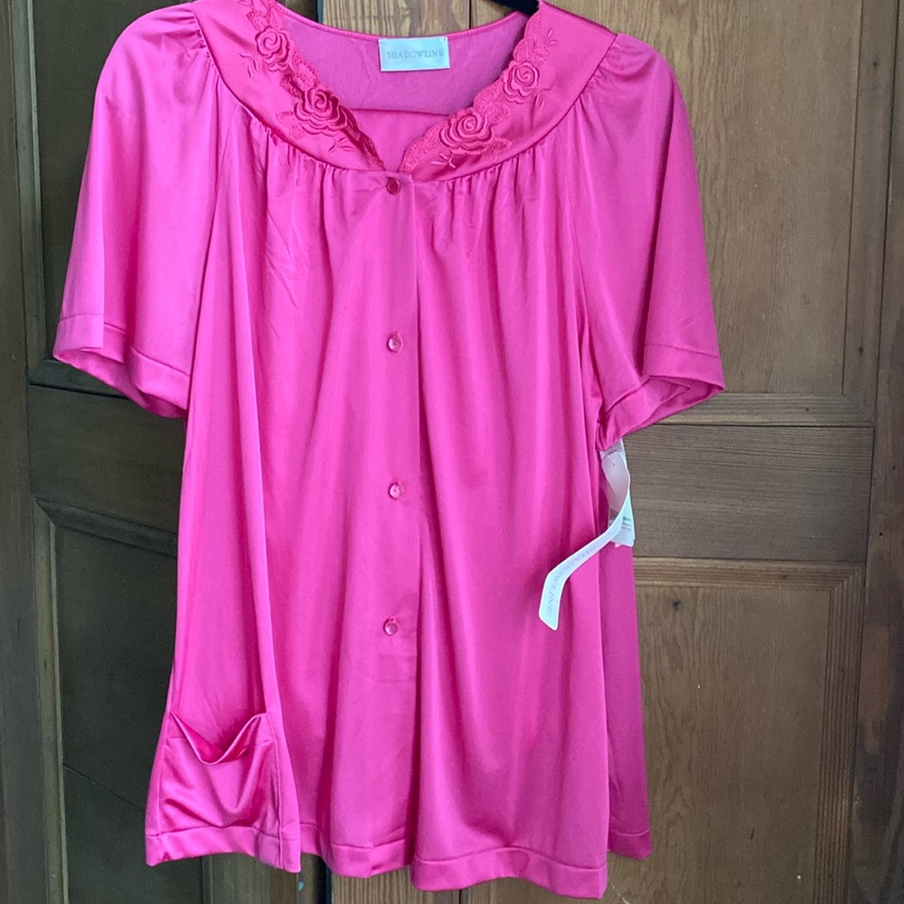 NWT Vintage Shadowline pajama set. Very Berry color. Stretch waist pants. Sz 36.